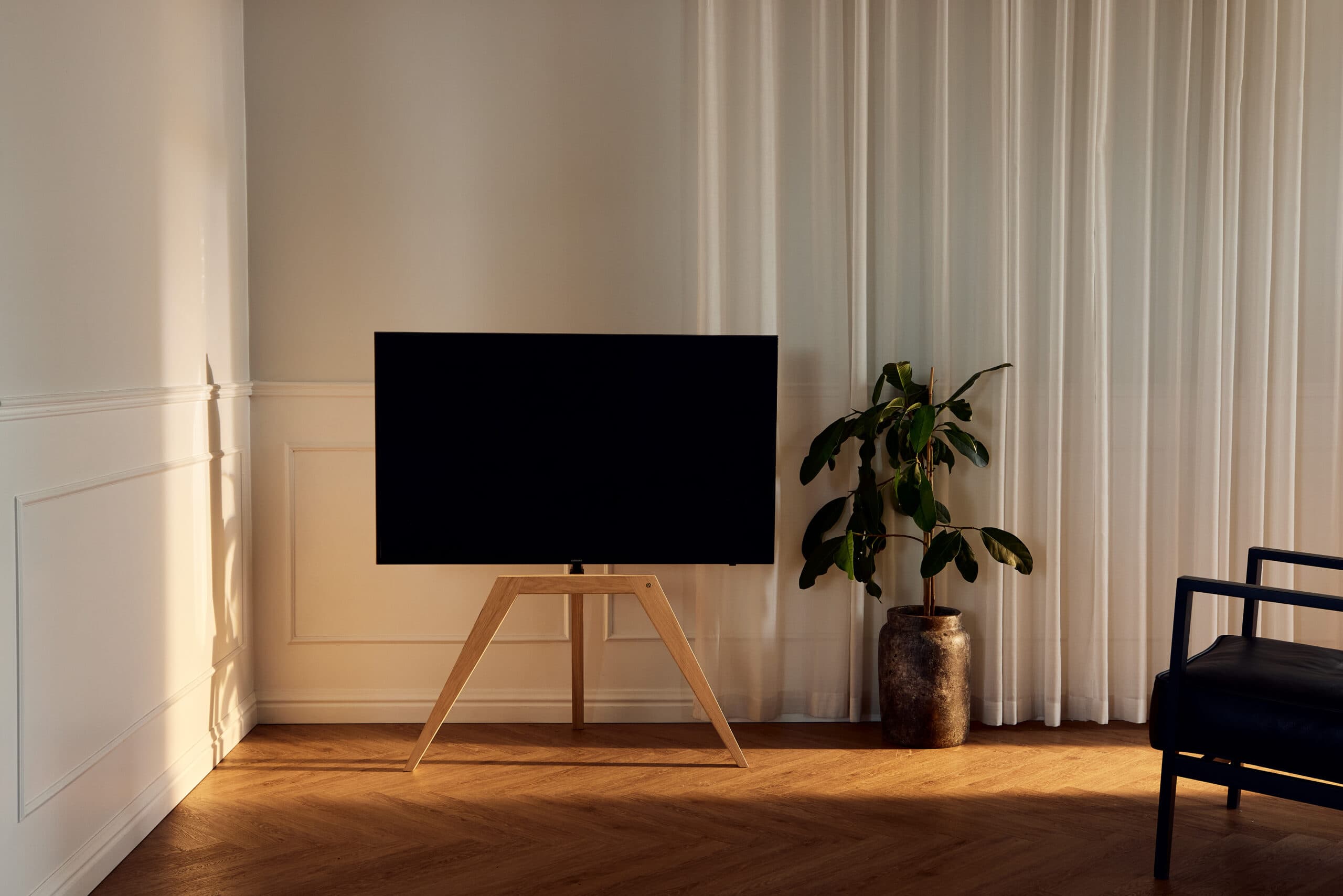 Andersen Tv Stander